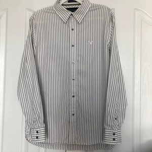 AEO - LIKE NEW - PIN STRIPED BUTTON DOWN SZ L